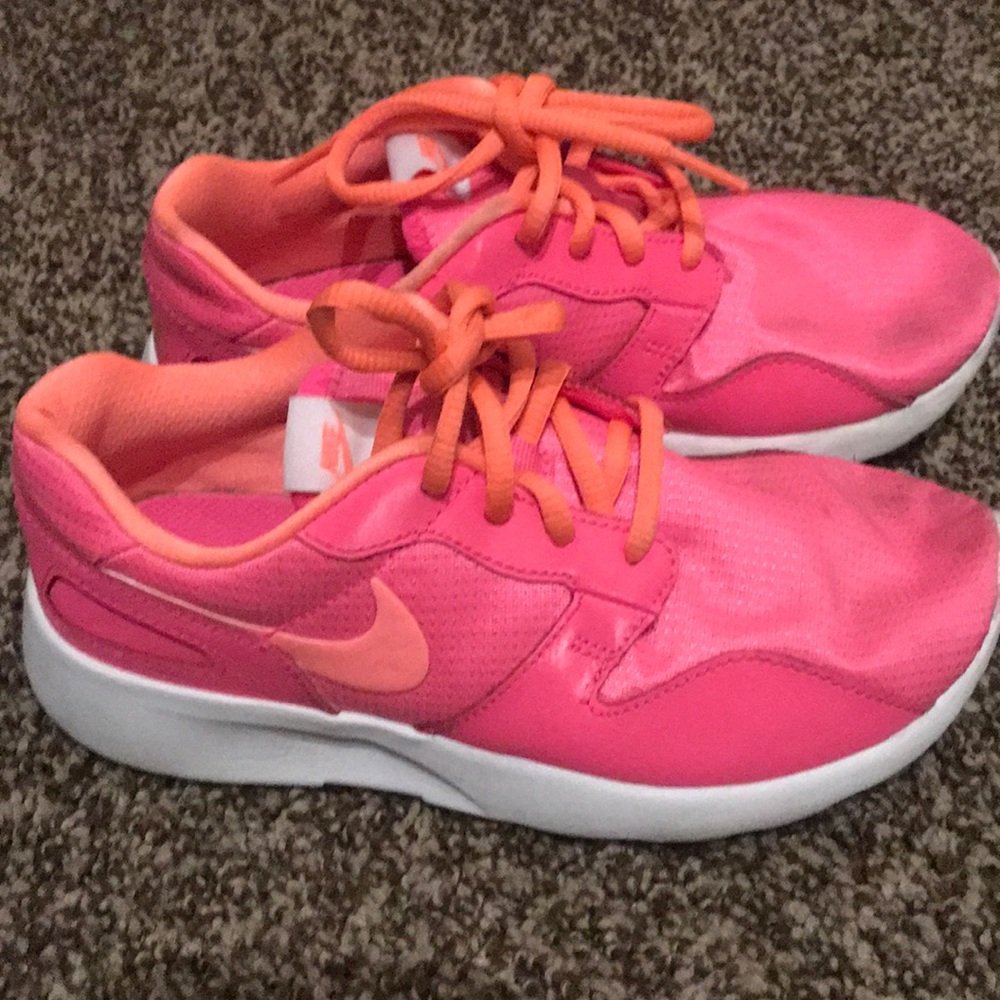 Girl Nike shoes